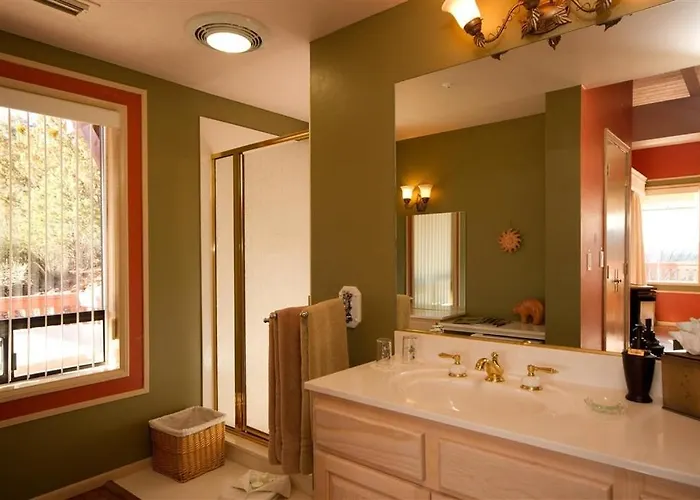 The Joy - And Luxury Creekside 4*