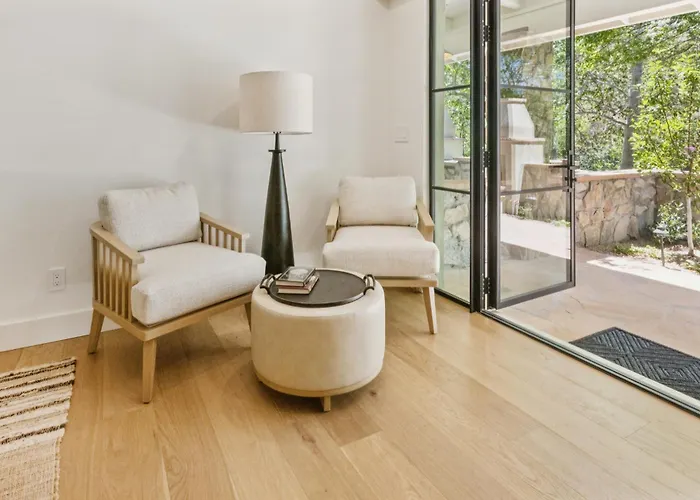 The Joy - And Luxury Creekside Frühstückspension 4*